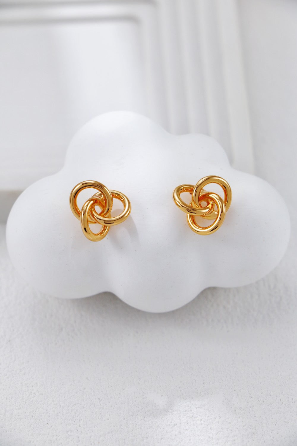 【Premium Quality】S925 Silver Knot Triple Ring Earrings – Modern & Chic