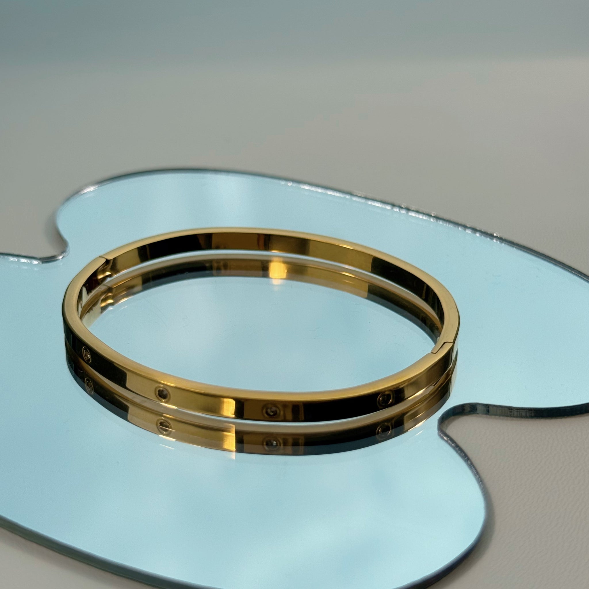 Minimalist Crystal Bangle - Gold