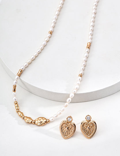 【Premium Quality】S925 Silver Vintage Spade & Heart Design Earrings – Timeless Romance