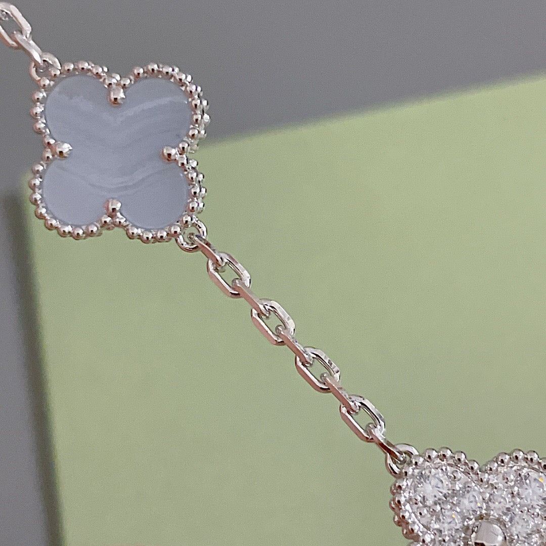 【Premium Quality】CNC Lucky Clover Five-Flower Bracelet