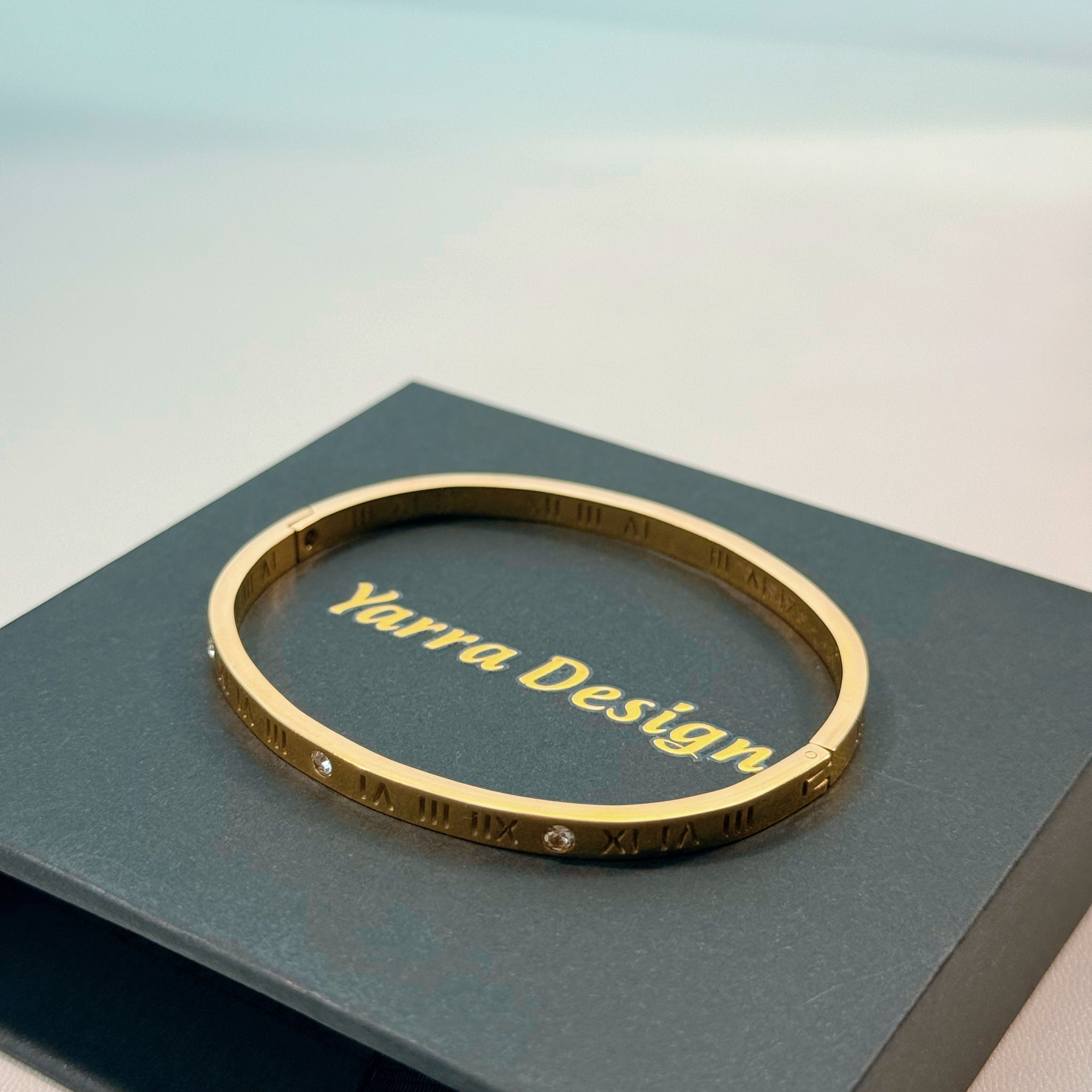 Roman Numeral Bangle – Gold