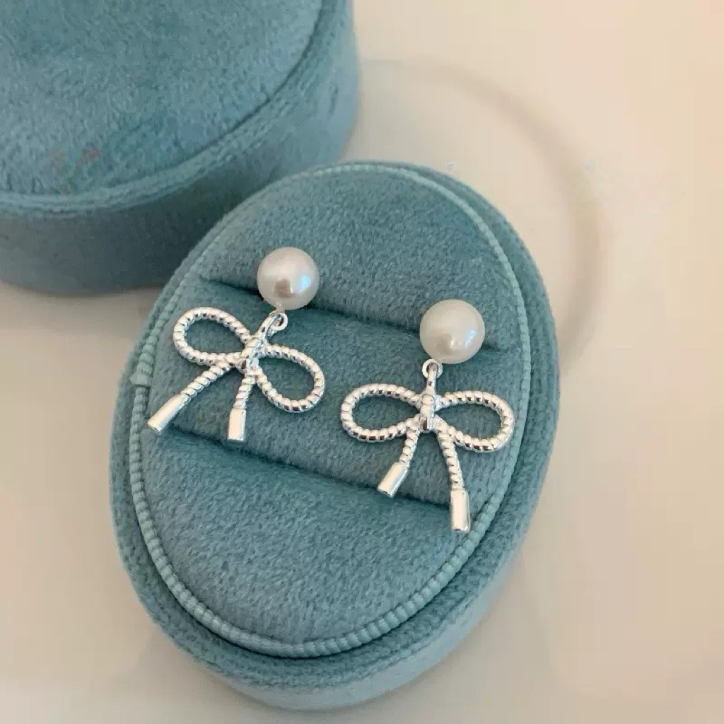 Bow & Pearl Stud Earrings