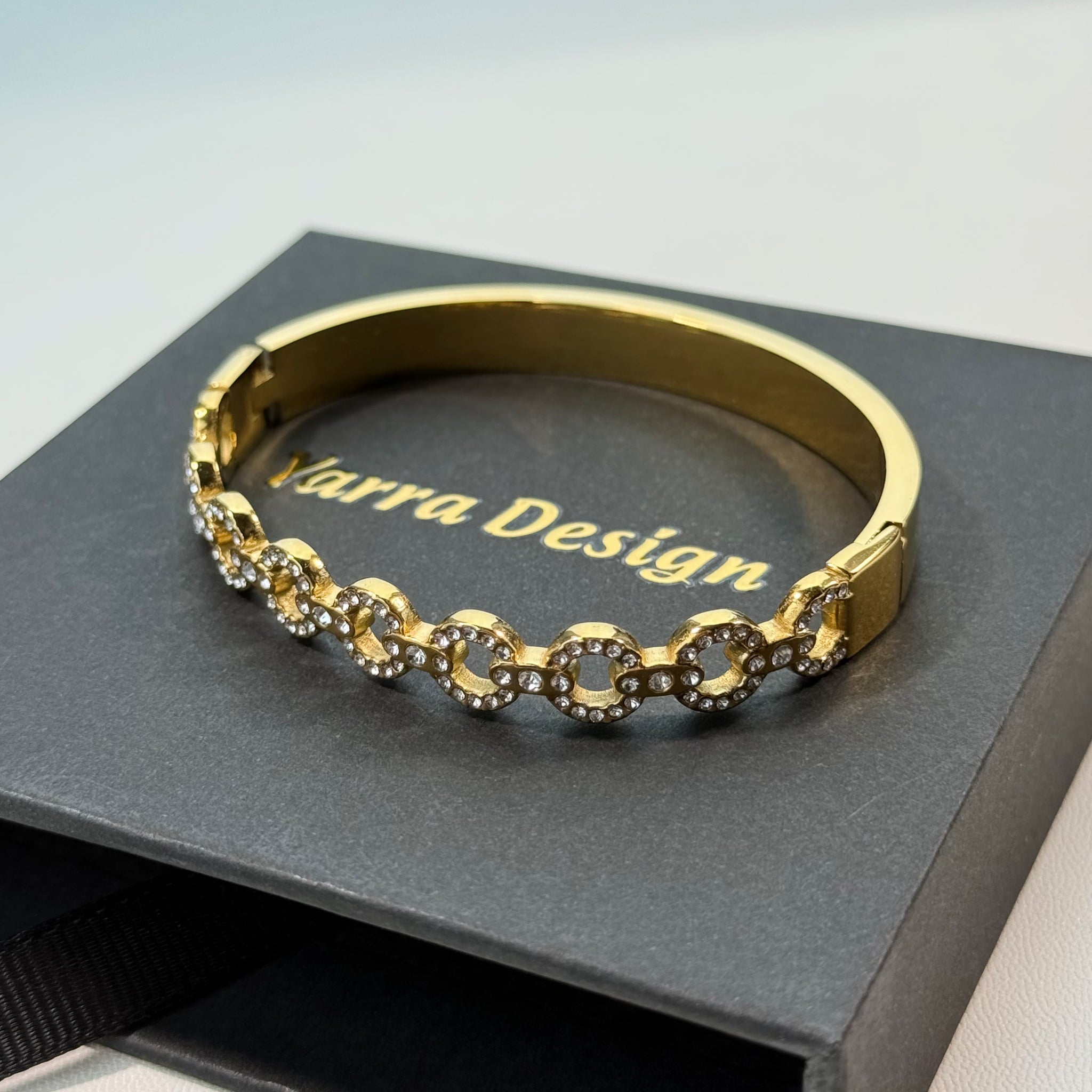 Statement Chain-Link Bracelet