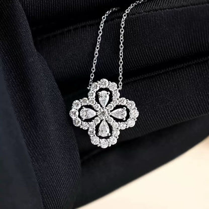 Loop Necklace – Timeless Circle Pendant