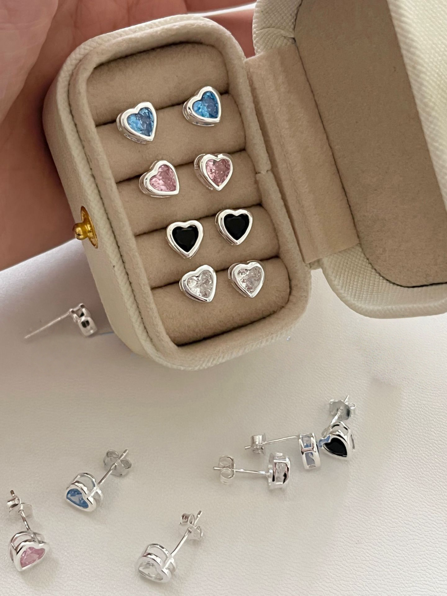 Pavé Heart Stud Earrings