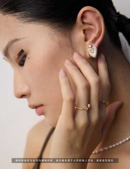 【Premium Quality】S925 Silver Vintage Spade & Heart Design Earrings – Timeless Romance