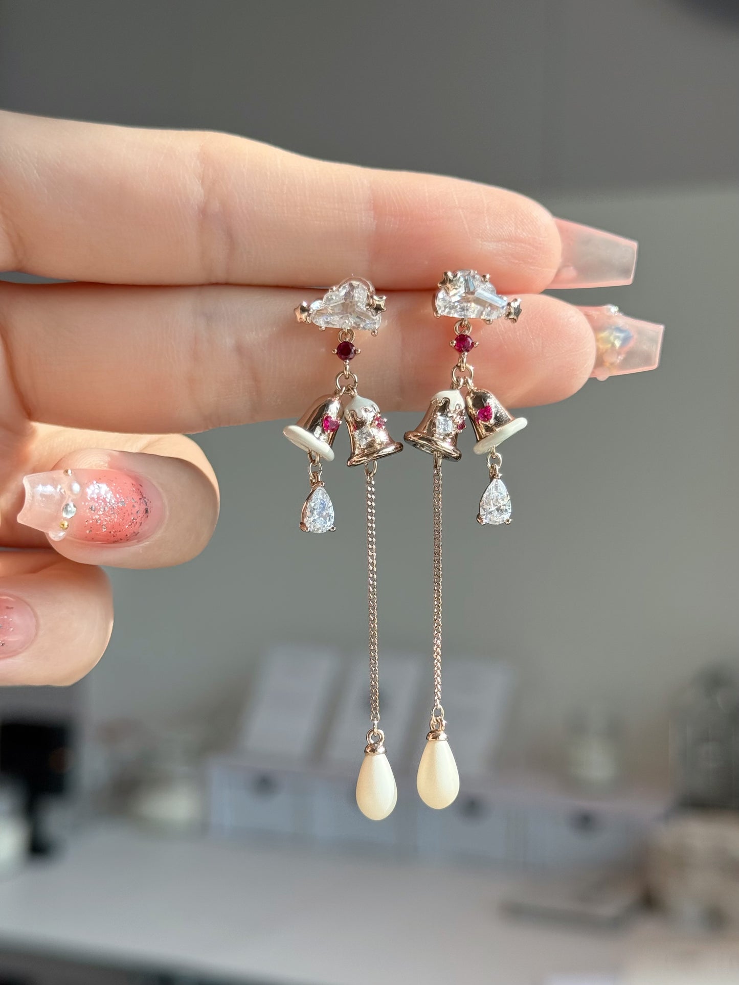 【Premium quality】925 Sterling Silver Christmas Bell Drop Earrings