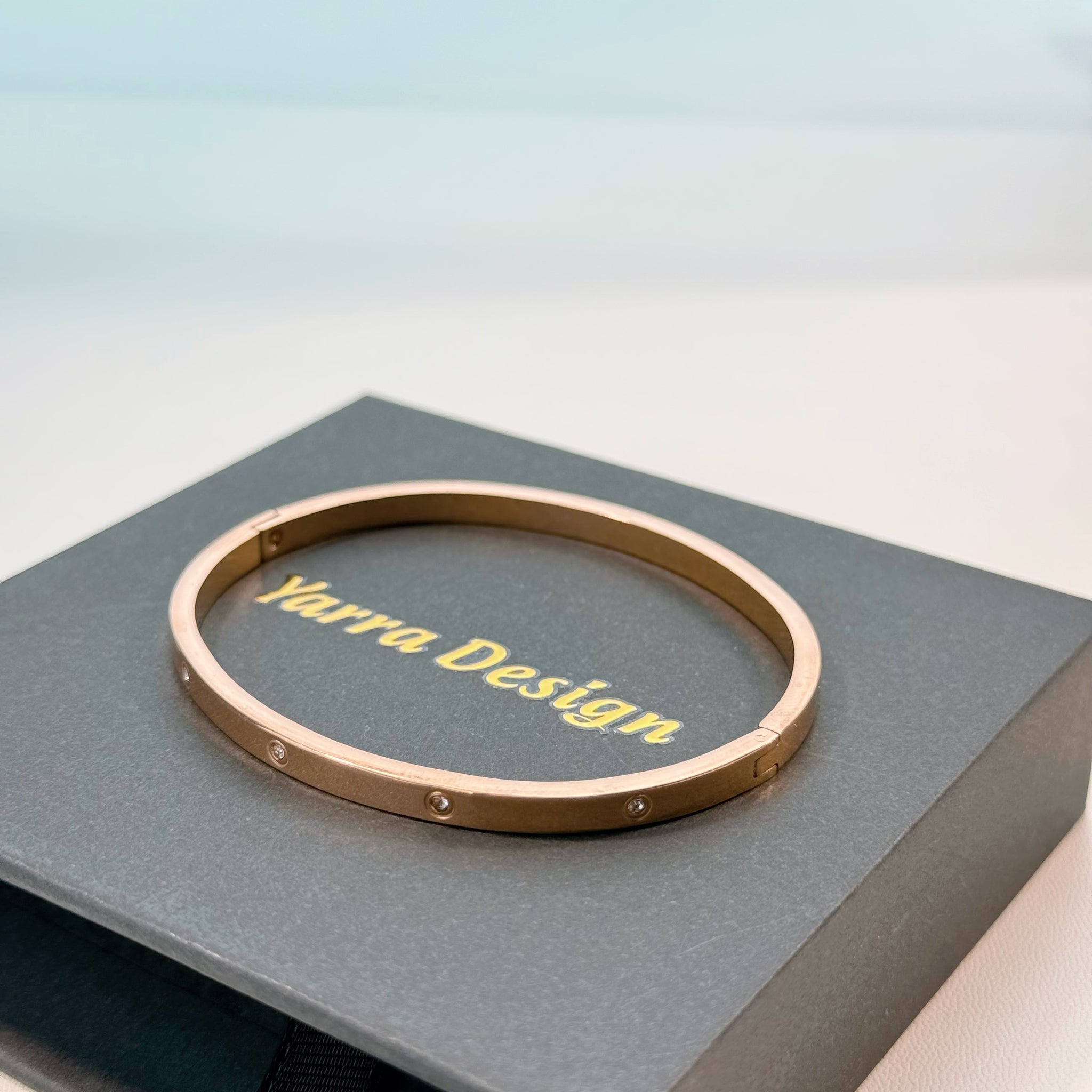 Minimalist Crystal Bangle - Rose gold