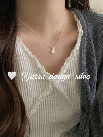 Sterling Silver Dainty Four Leaf Clover Necklace