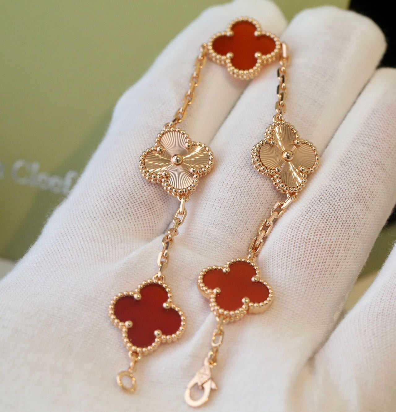 Vintage Alhambra Inspired 5-Motif Bracelet – Red Carnelian & Laser Gold Finish