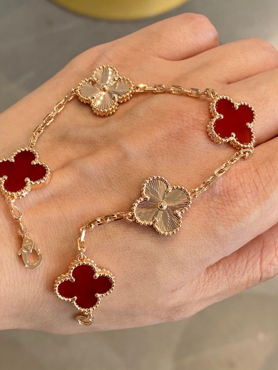 Vintage Alhambra Inspired 5-Motif Bracelet – Red Carnelian & Laser Gold Finish