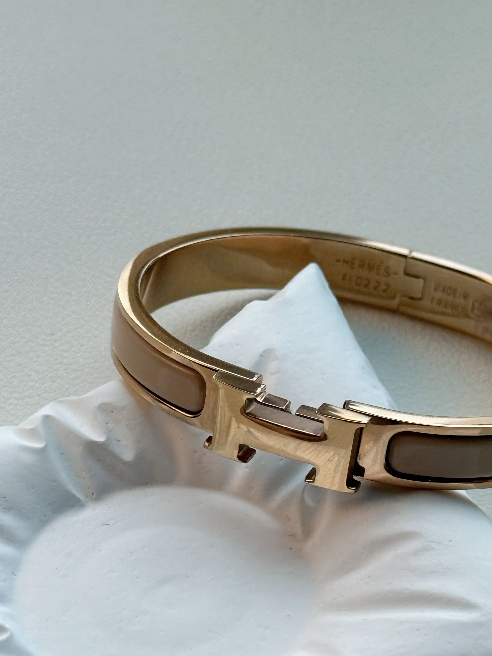 Rose Gold Narrow Bangle in Neutral Latte Tone