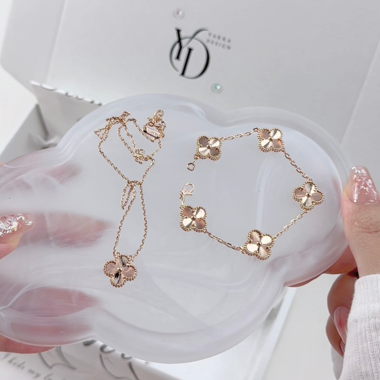 【Premium Quality】Laser Clover Necklace
