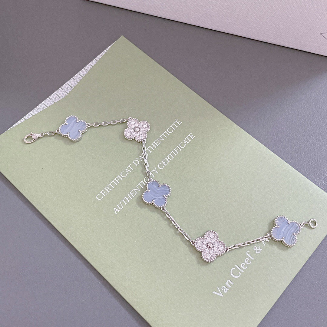 【Premium Quality】CNC Lucky Clover Five-Flower Bracelet