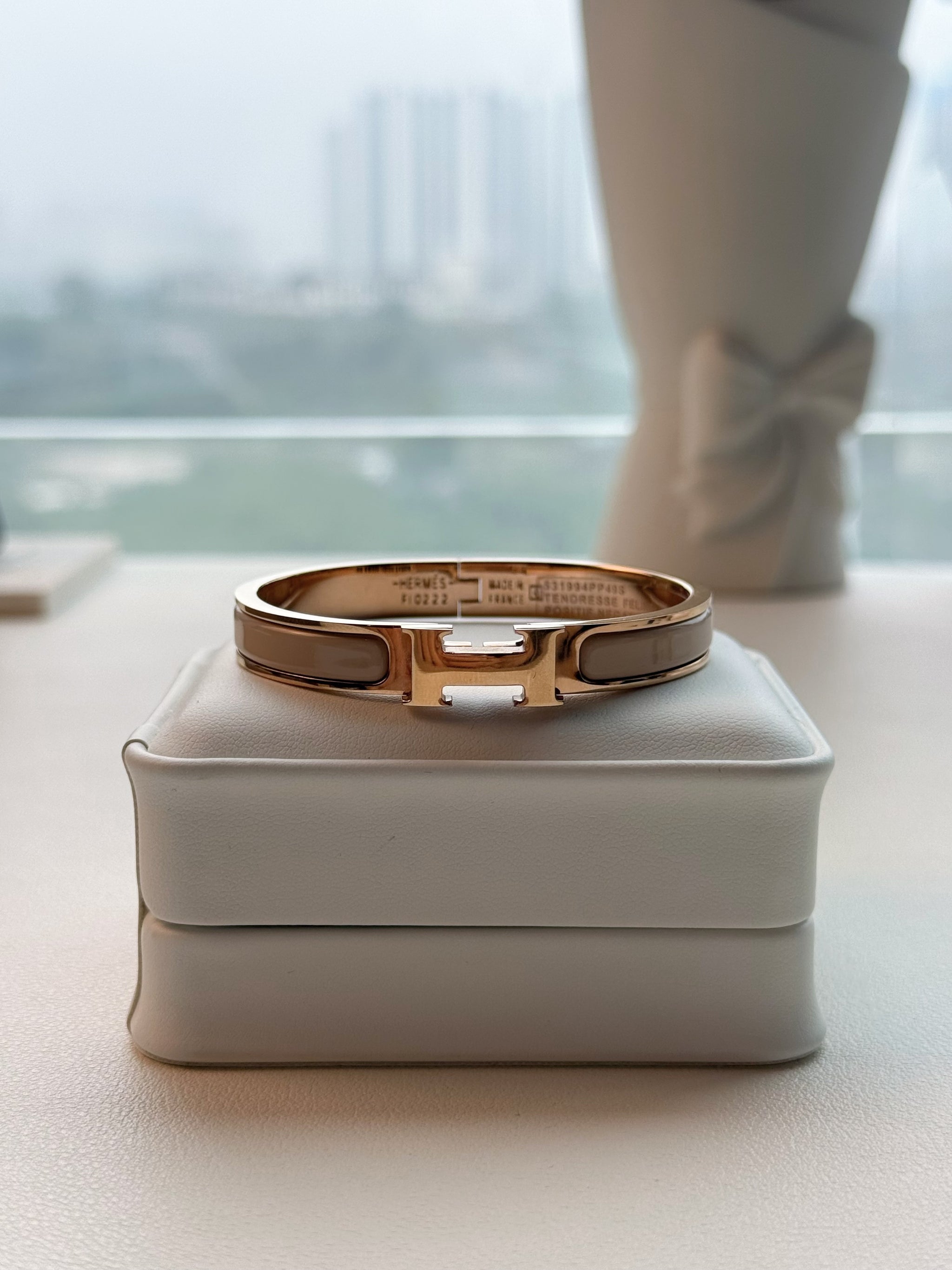 Rose Gold Narrow Bangle in Neutral Latte Tone