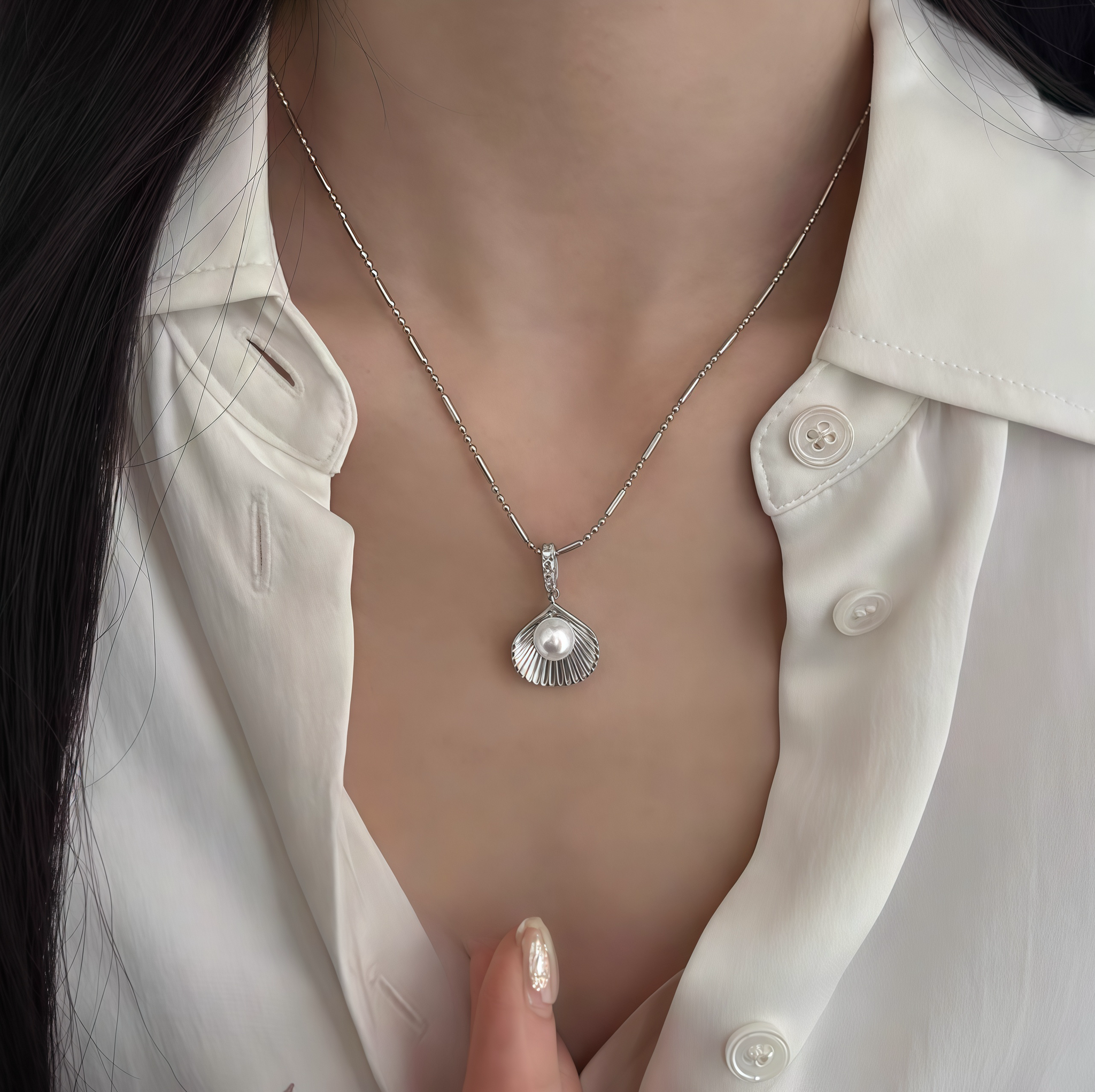 Shell Pearl Necklace