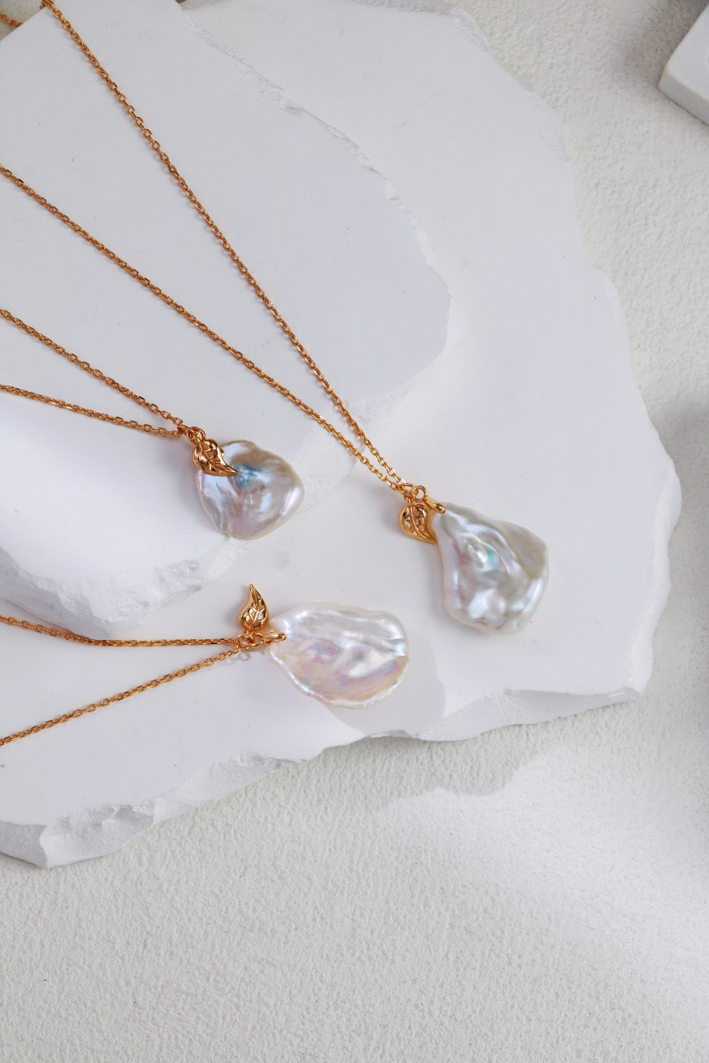 【Premium quality】925 Sterling Silver Petal-Shaped Pearl Necklace