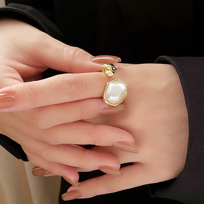 Baroque Pearl Ring