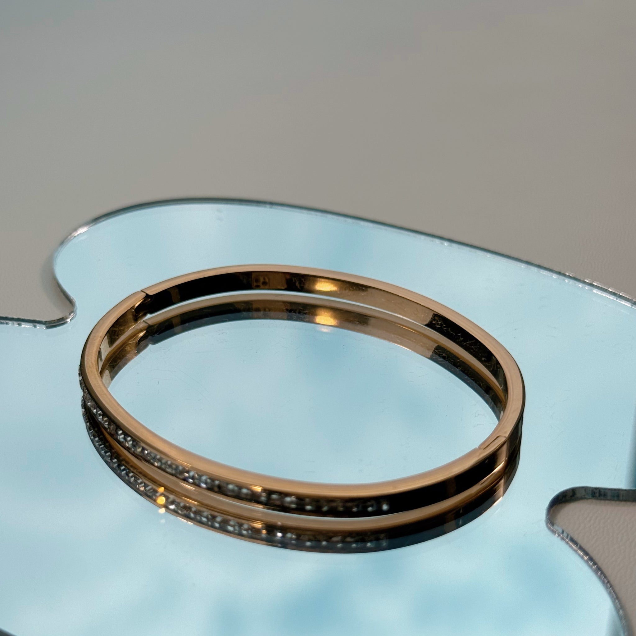 Single Row Crystal Bangle – Rose gold